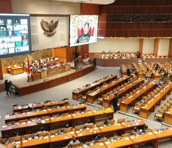 sidang-paripurna